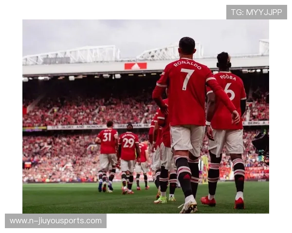 C罗梅开二度，曼联再度大胜切尔西，前四已成定局