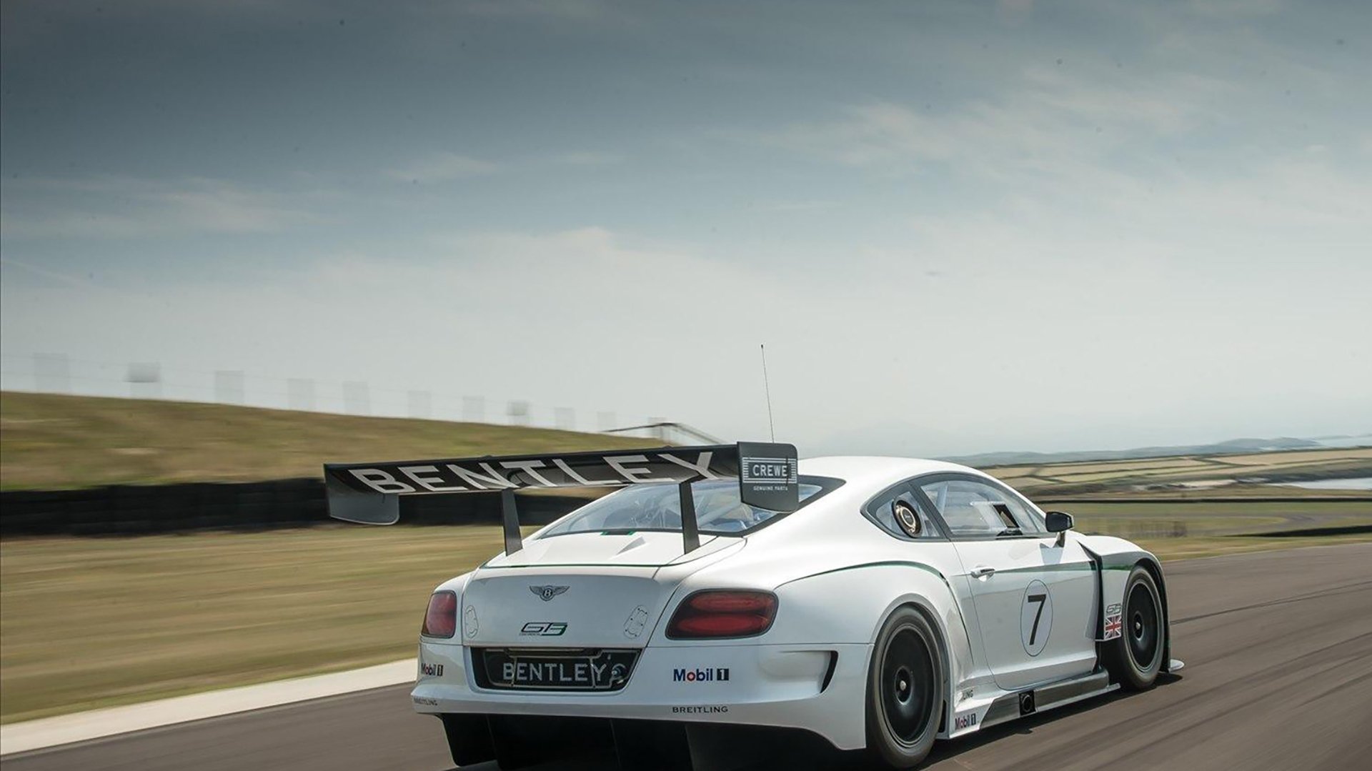 山西龙狮侧翼球员全面开花拉开比分差距,龙狮cba